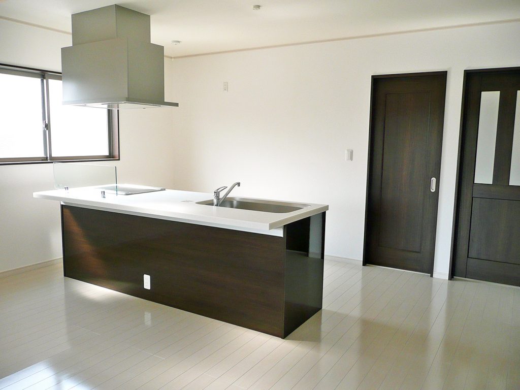 アイランドキッチンの家