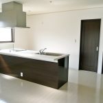 アイランドキッチンの家