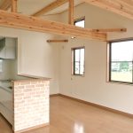 梁が空間を演出する家