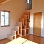 ブリッジのある家