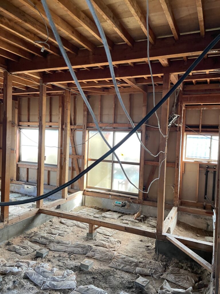 鴻巣市　スケルトン改修工事スタート