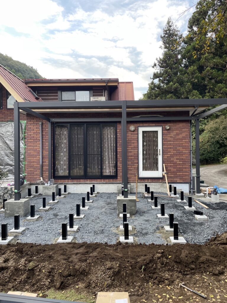 開閉式ルーフ・人工木ウッドデッキリフォーム「パティオムーヴ・エコウッド」